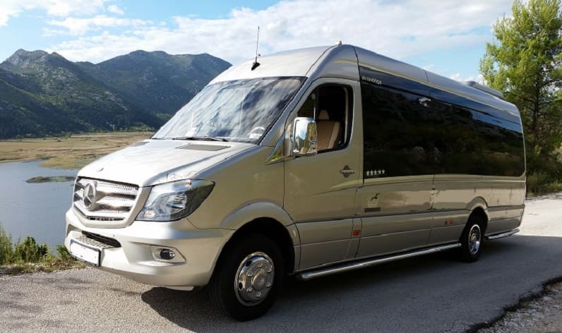 Tyrol: Buses booking in Vils in Vils and Austria